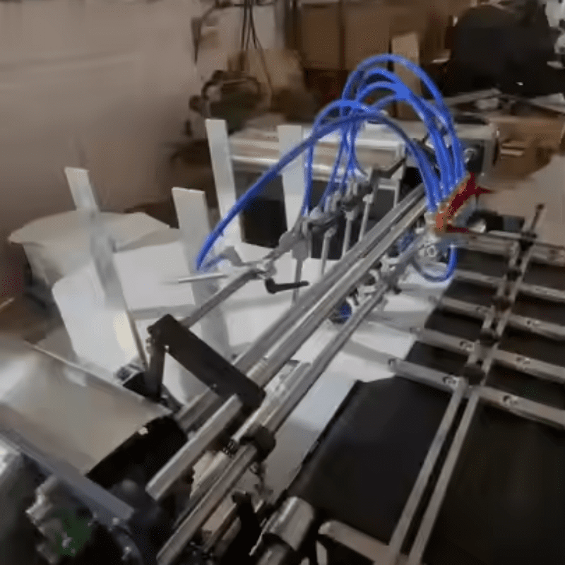 Full-Automatic Eyeshadow Case Assembly Machine (2)