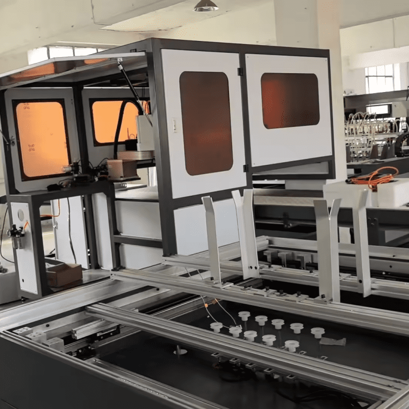 Full-Automatic Eyeshadow Case Assembly Machine (3)